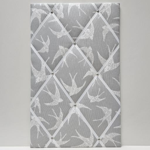 Flyaway grey 3862 1.jpg