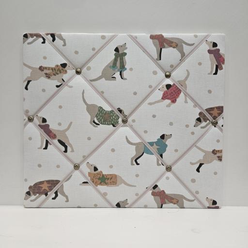 Dogs 3540 1.jpg