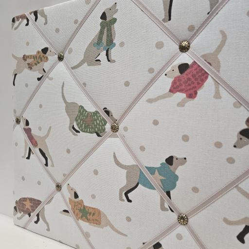 Dogs 3540 2.jpg